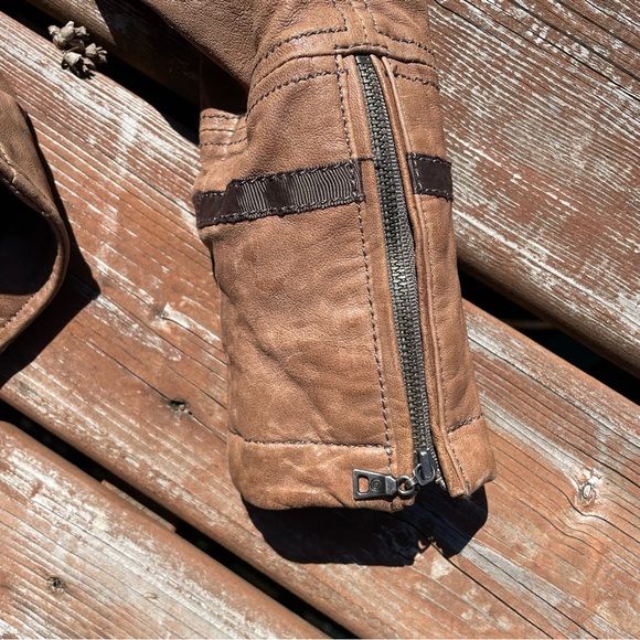 Danier Leather Jacket - Picture 5 of 8